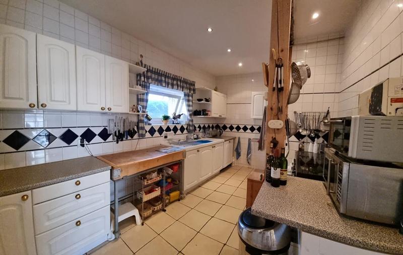 Maison chambre d'hôtes - 235 m² - 8 pièces