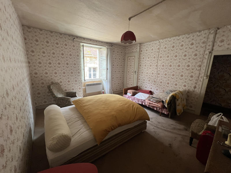 Maison - 300 m² - 7 pièces