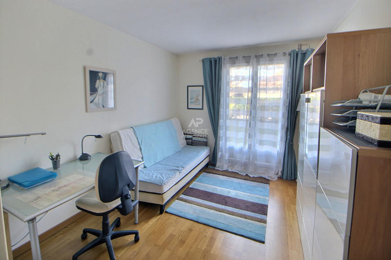 Maison - 185 m² - 7 pièces