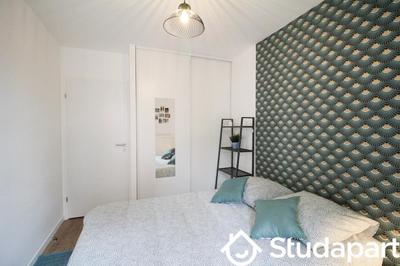 Chambre - 11 m² - 1 pièce
