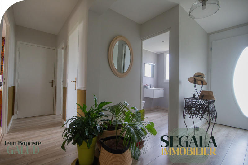 Maison - 180 m² - 4 pièces