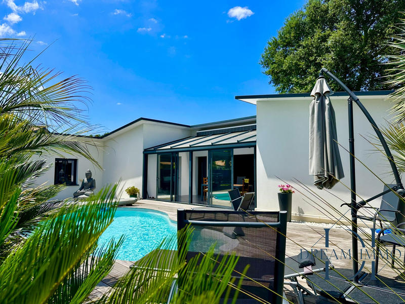 Maison contemporaine - 127 m² - 4 pièces