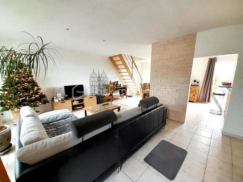 Maison traditionnelle - 183 m² - 7 pièces