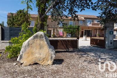 Maison - 980 m² - 5 pièces