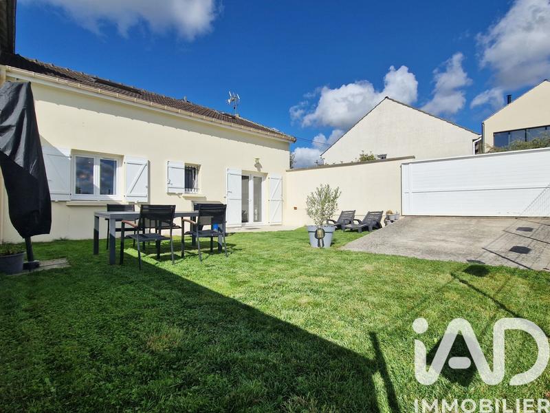 Maison - 93 m² - 4 pièces