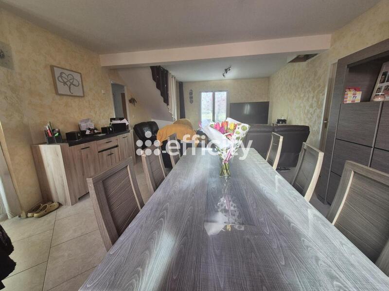 Maison - 171 m² - 7 pièces