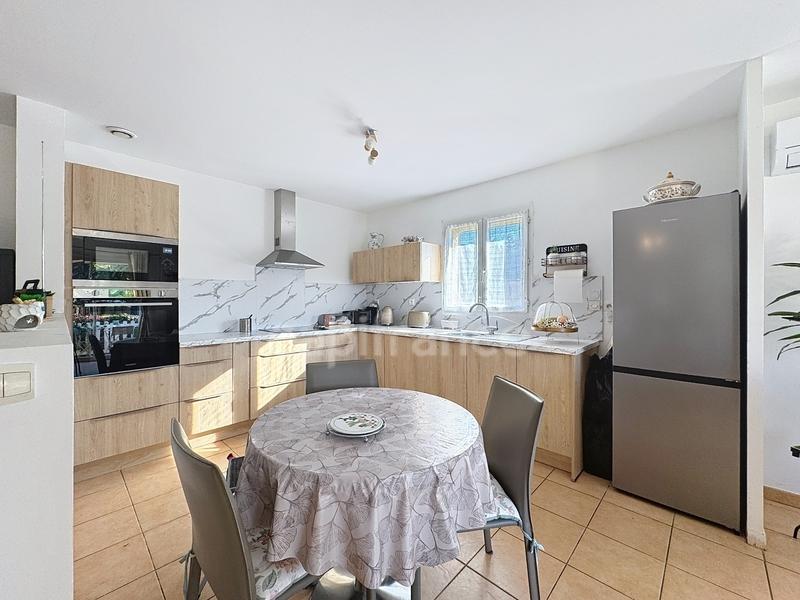 Maison - 104 m² - 4 pièces