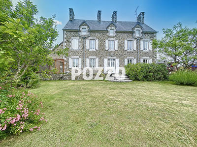 Maison - 220 m² - 8 pièces