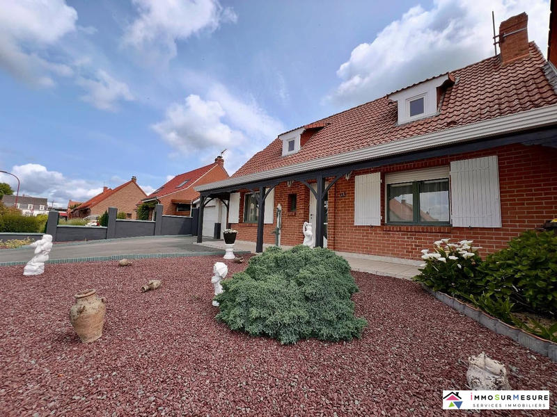 Maison - 180 m² - 5 pièces