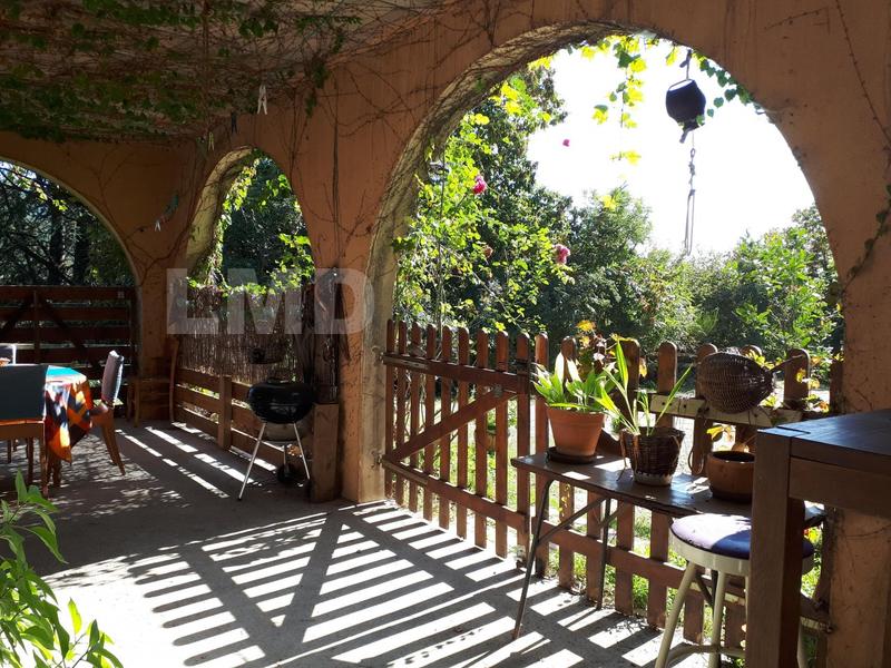 Maison - 395 m² - 14 pièces