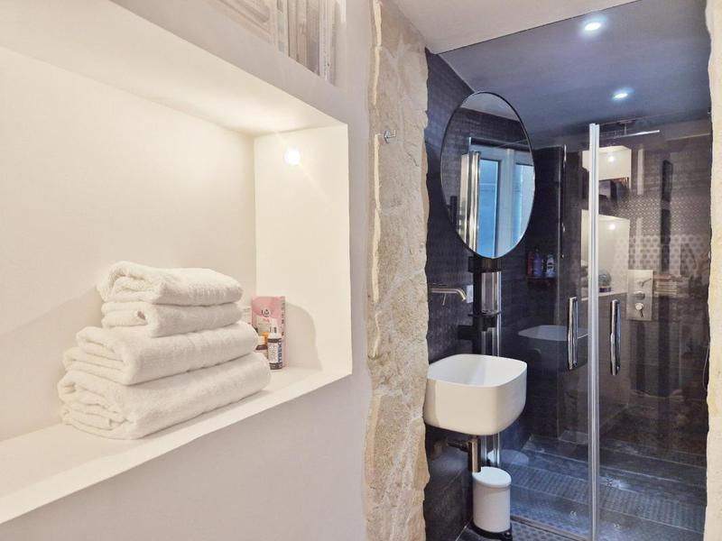 Appartement bourgeois - 83 m² - 3 pièces