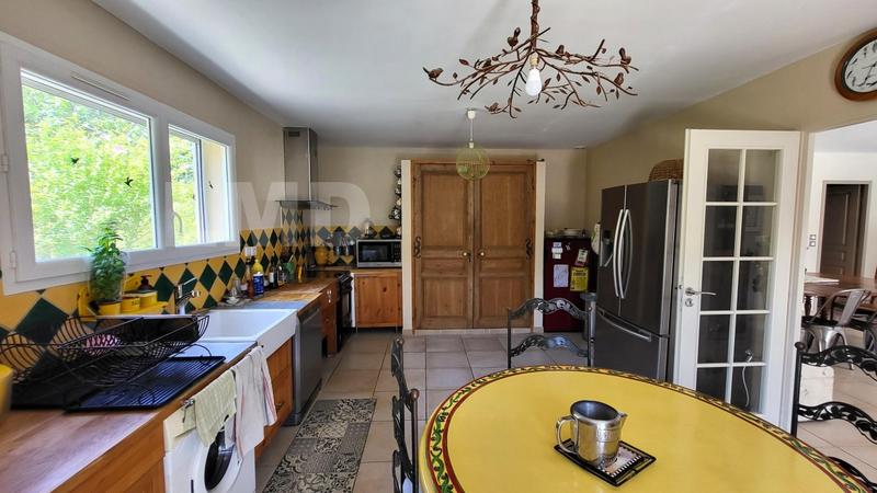 Maison provençale - 139 m² - 6 pièces