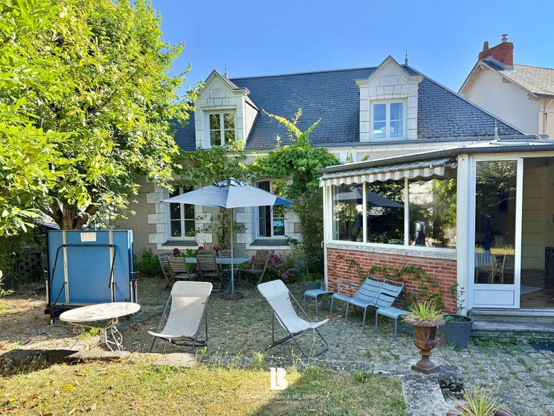 Maison - 218 m² - 9 pièces