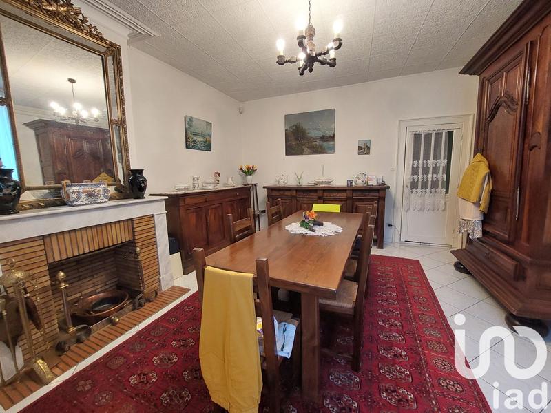 Maison - 212 m² - 7 pièces