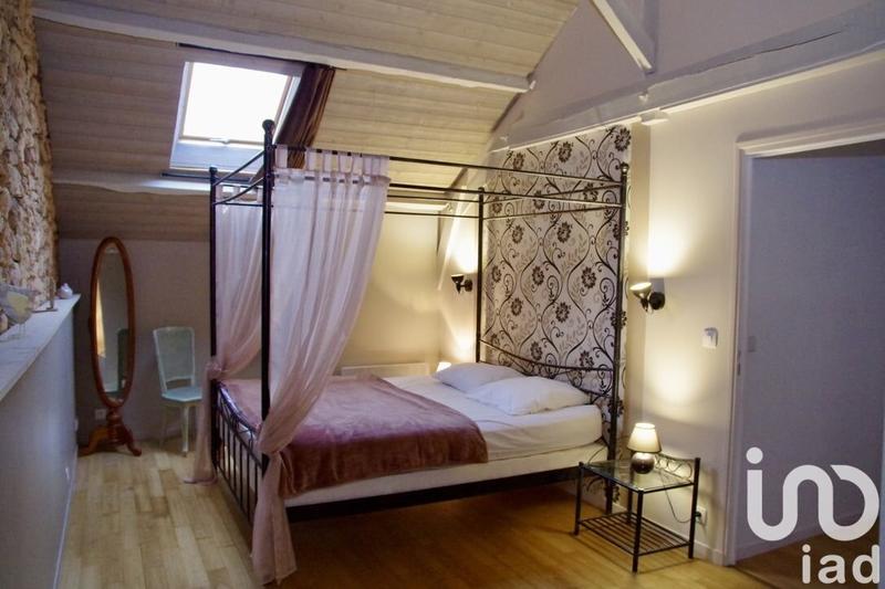 Maison - 338 m² - 14 pièces