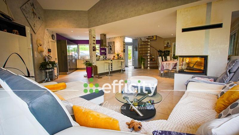 Maison - 177 m² - 6 pièces