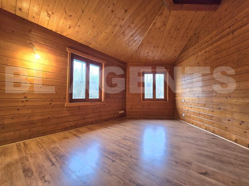 Maison - 155 m² - 6 pièces