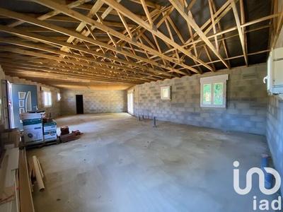 Maison - 96 m² - 1 pièce