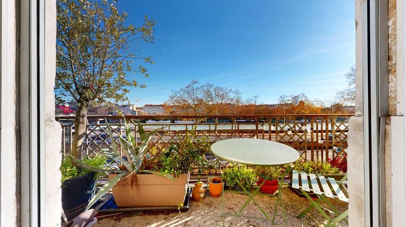 Appartement - 159 m² - 6 pièces