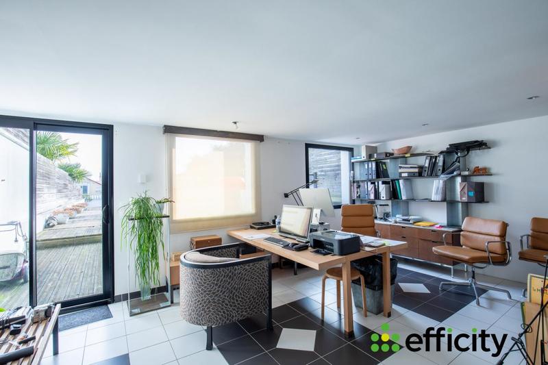 Maison - 358 m² - 7 pièces