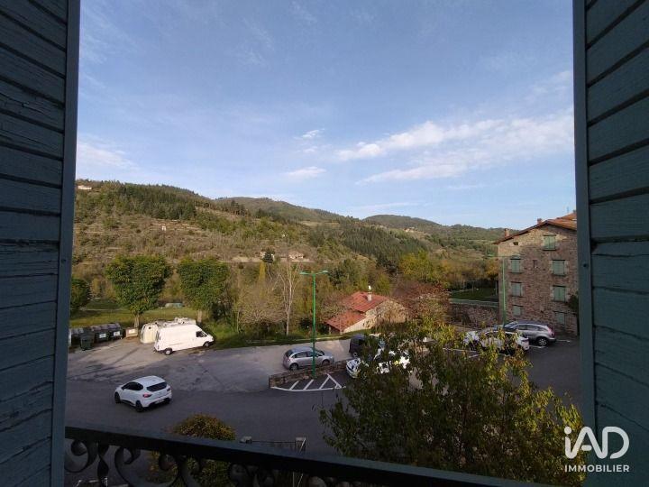 Maison - 234 m² - 11 pièces