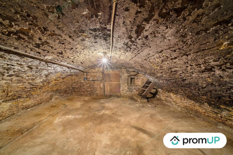 Maison - 200 m² - 8 pièces