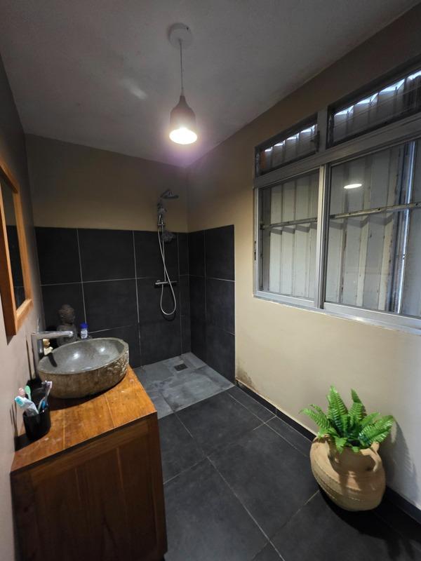 Villa - 180 m² - 9 pièces