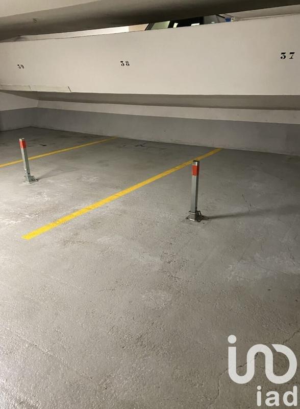 Parking - 13 m²