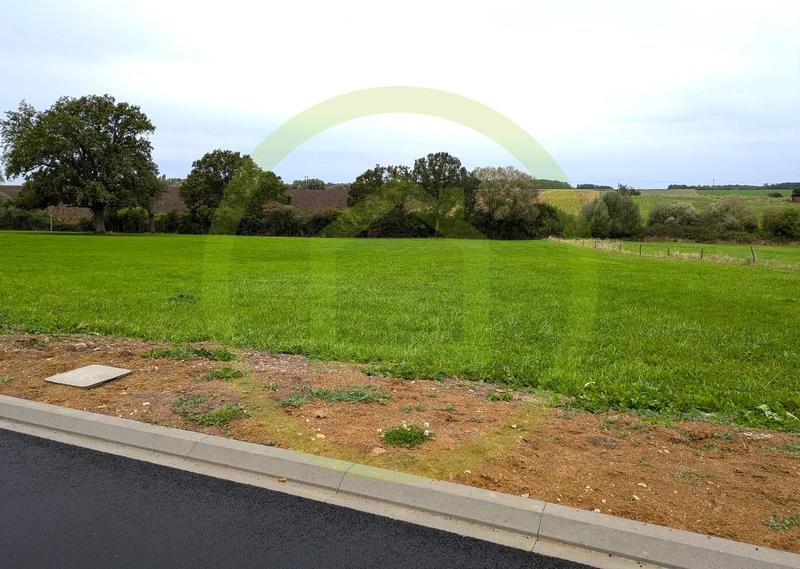 Terrain constructible - 3 220 m²