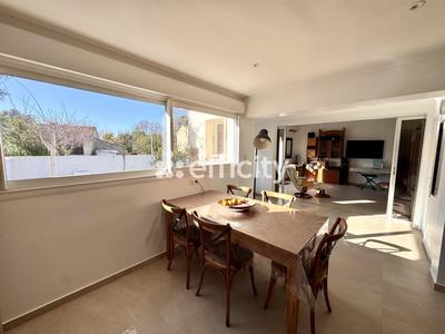 Maison - 151 m² - 5 pièces