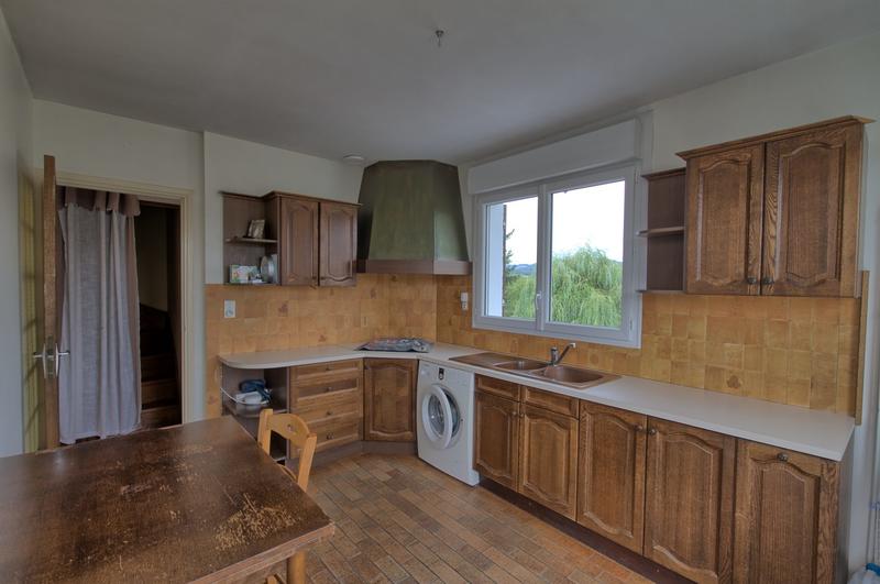 Maison traditionnelle - 181 m² - 7 pièces