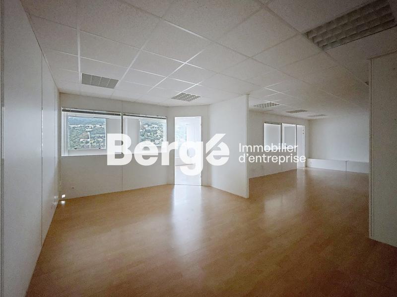 Bureau - 114 m²