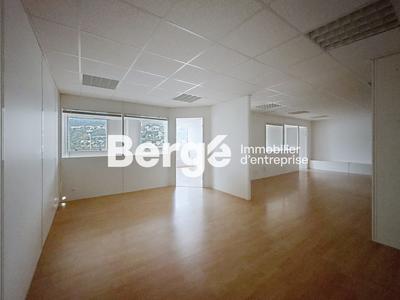 Bureau - 114 m²