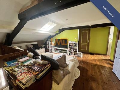 Appartement - 135 m² - 7 pièces