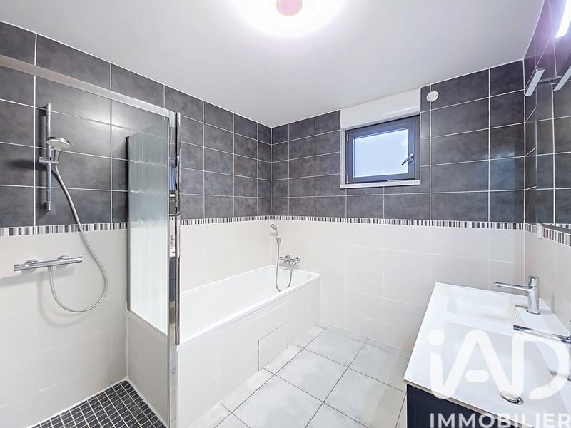 Appartement - 90 m² - 4 pièces