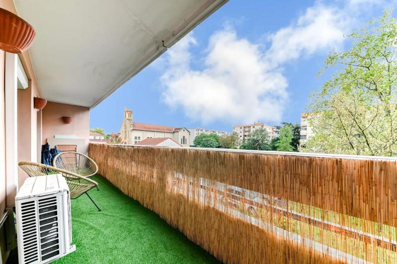 Appartement - 85 m² - 4 pièces