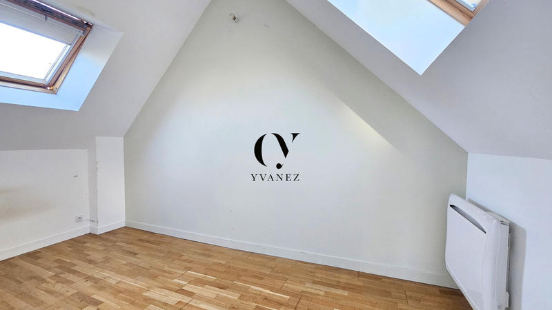 Maison - 211 m² - 9 pièces