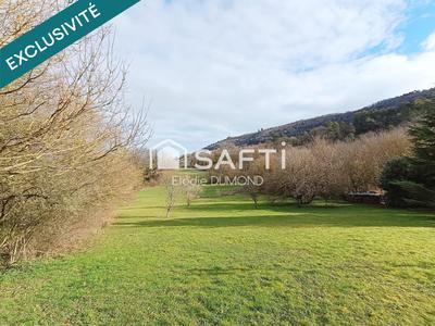 Maison - 250 m² - 8 pièces