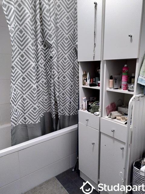 Chambre - 14 m² - 1 pièce