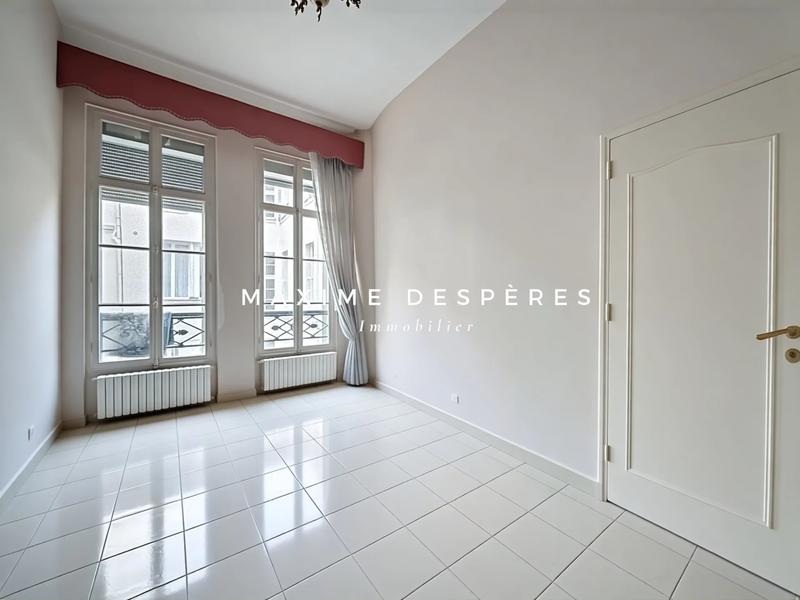 Appartement - 112 m² - 5 pièces