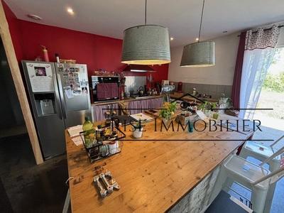 Maison - 160 m² - 4 pièces