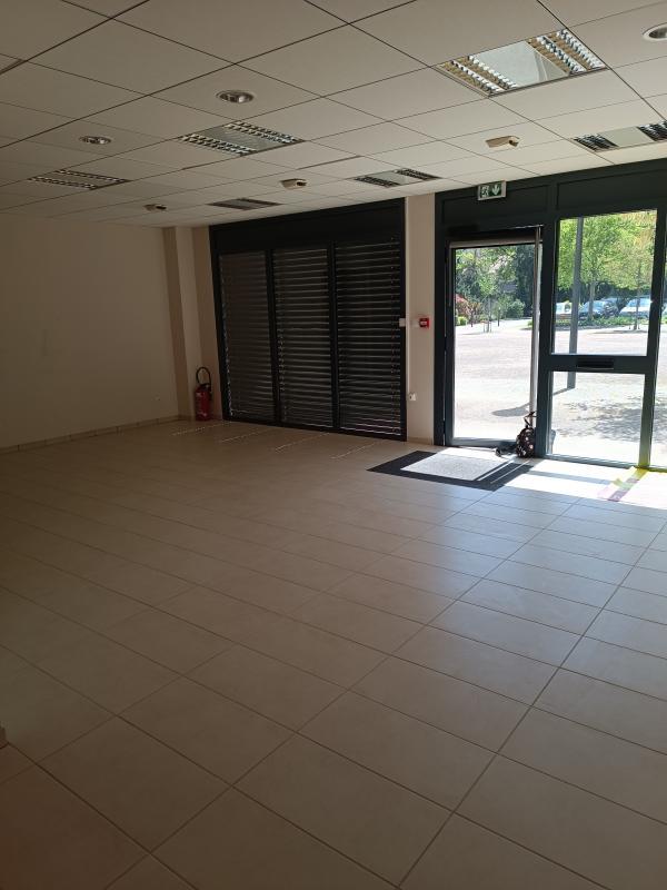 Local commercial - 61 m²