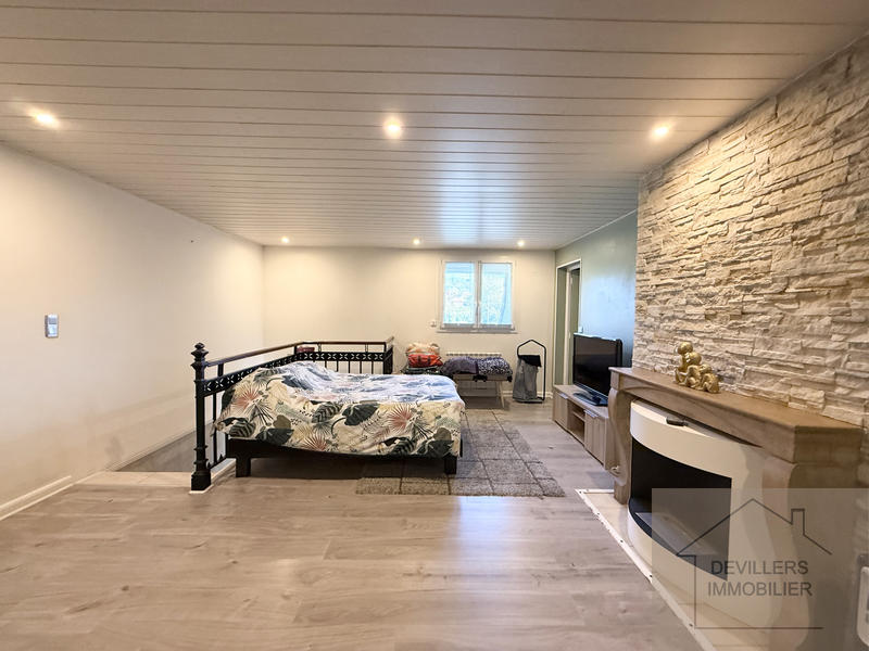 Maison - 220 m² - 5 pièces