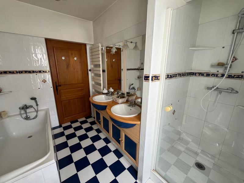 Mas - 146 m² - 4 pièces