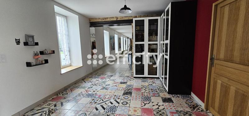 Villa - 279 m² - 9 pièces