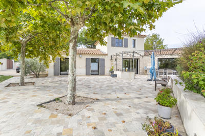 Maison - 350 m² - 8 pièces