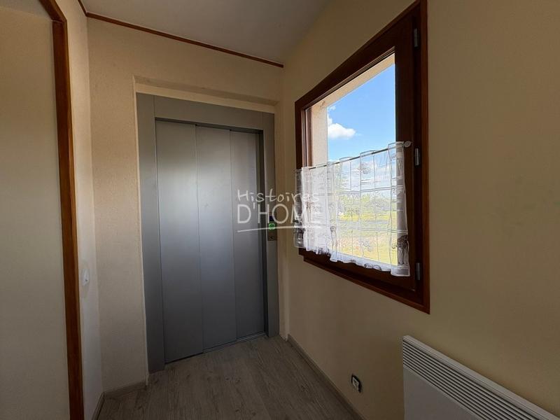 Propriété - 280 m² - 8 pièces