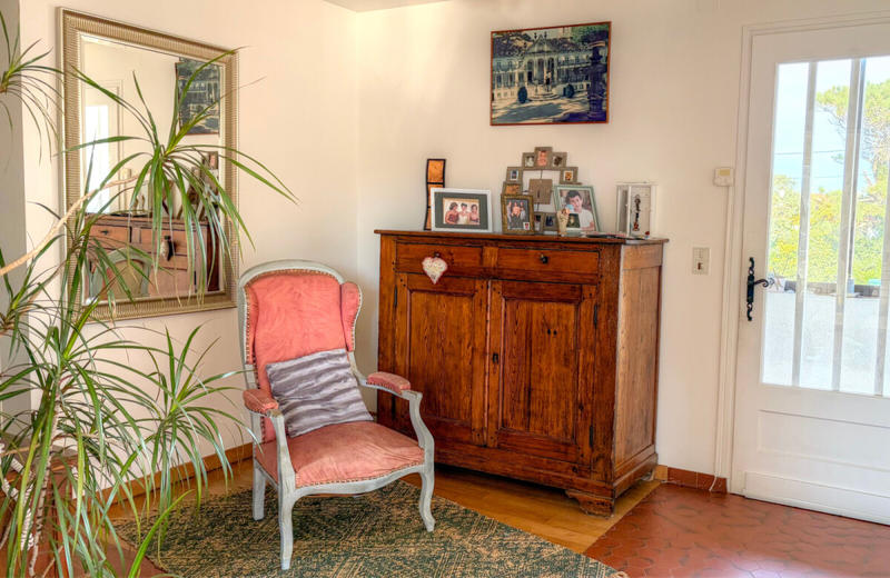 Maison - 220 m² - 8 pièces