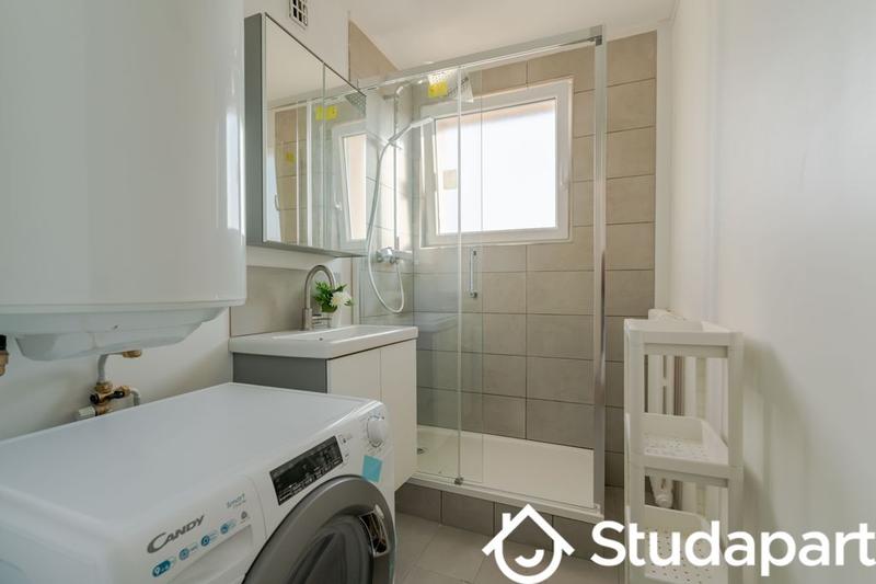 Chambre - 74 m² - 1 pièce