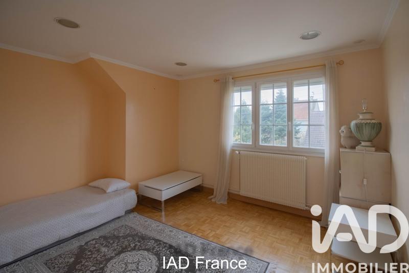 Maison - 185 m² - 6 pièces